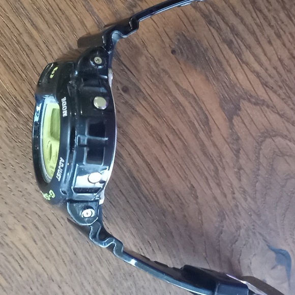 G-Shock - Picture 3 of 4